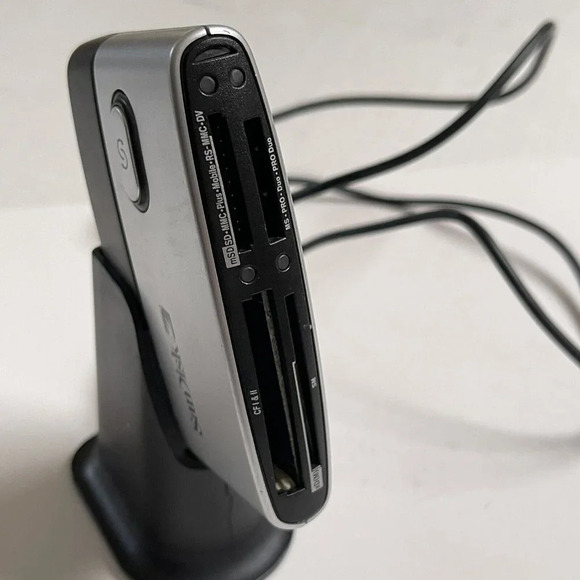 SanDisk ImageMate 12-in-1 SDDR-89 V3 USB Card Reader with Stand Hi Speed USB - Picture 6 of 9